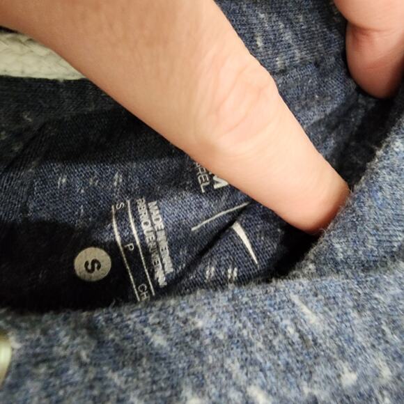 Nike blue women's size small full zip up Seattle Seahawks hoodie - Picture 7 of 9